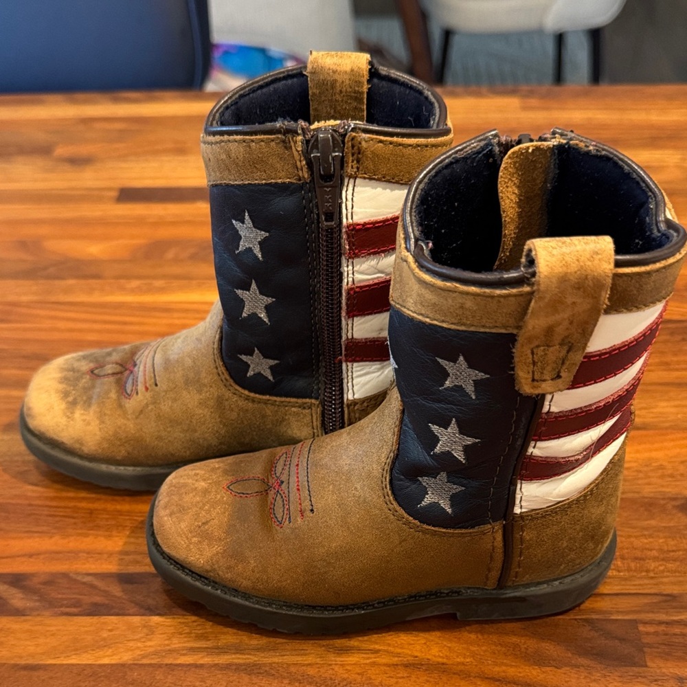 Patriotic Kids Boots with Stars and Stripes